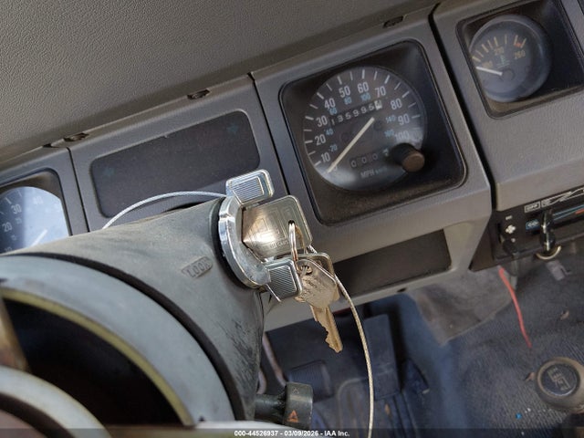 1989 Jeep Wrangler / Yj მანქანა იყიდება აუქციონზე, vin: 2J4FY19E9KJ163982, აუქციონის ნომერი: 44526937