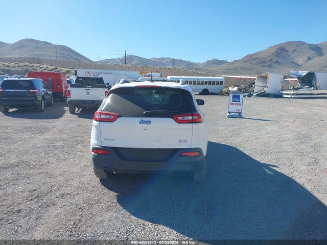 Jeep Cherokee Latitude 4x4 2018 1C4PJMCB4JD559299 Image 16