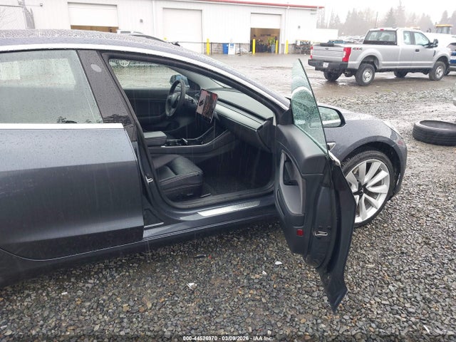 2020 TESLA MODEL 3 5YJ3E1EA0LF633755 Photo 4