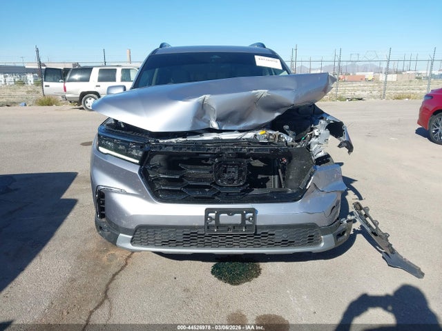 5FNYG1H8XSB160325 Honda Pilot Elite