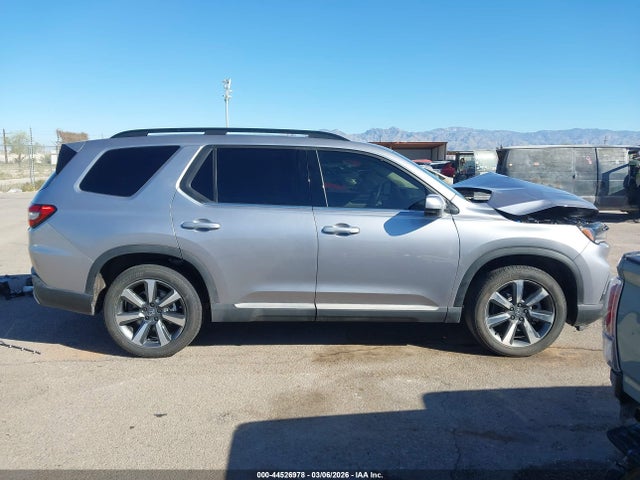 5FNYG1H8XSB160325 Honda Pilot Elite
