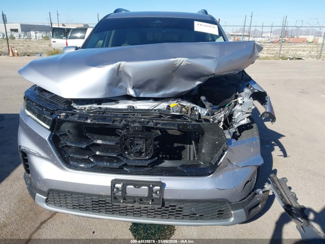 5FNYG1H8XSB160325 Honda Pilot Elite