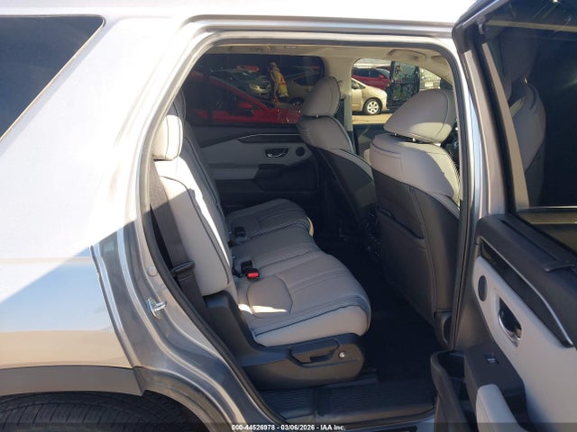 5FNYG1H8XSB160325 Honda Pilot Elite