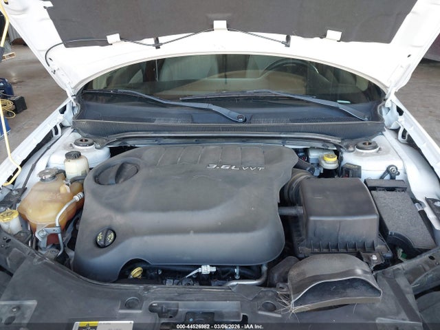 44526982 :رقم المزاد ، 1C3CCBAG8EN164932 vin ، 2014 Chrysler 200 Lx مزاد بيع