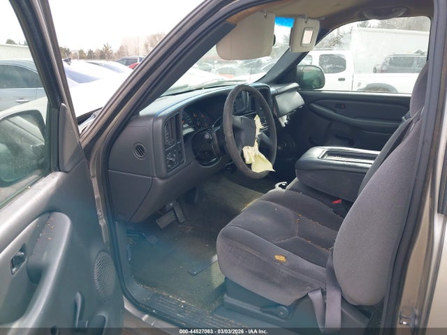 44527063 :رقم المزاد ، 1GTEC14X63Z168834 vin ، 2003 Gmc Sierra 1500 مزاد بيع