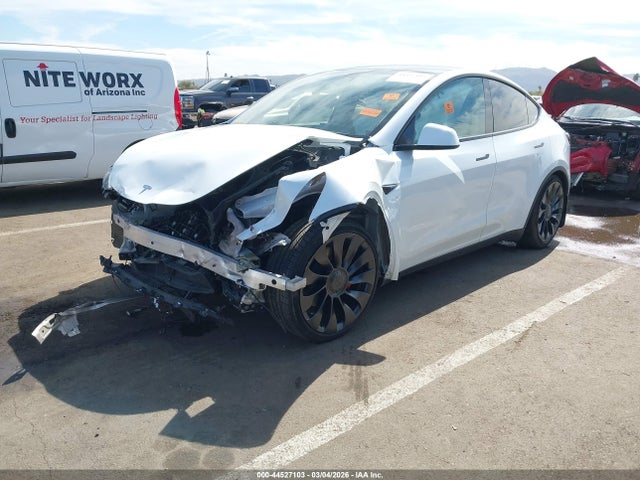 Продажа на аукционе авто 2023 Tesla Model Y Performance Dual Motor All-wheel Drive, vin: 7SAYGDEF3PF779041, номер лота: 44527103