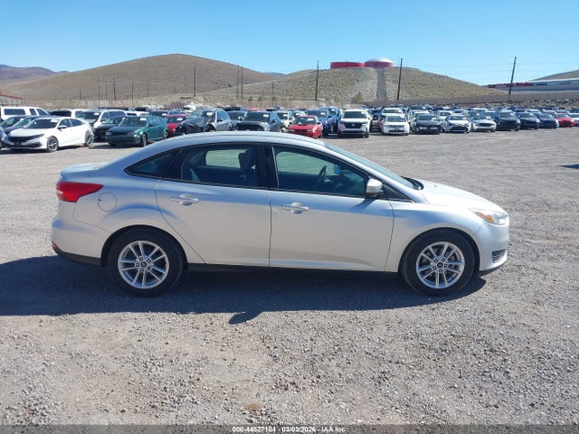Ford FOCUS SE 2018 1FADP3F21JL327262 Image 16