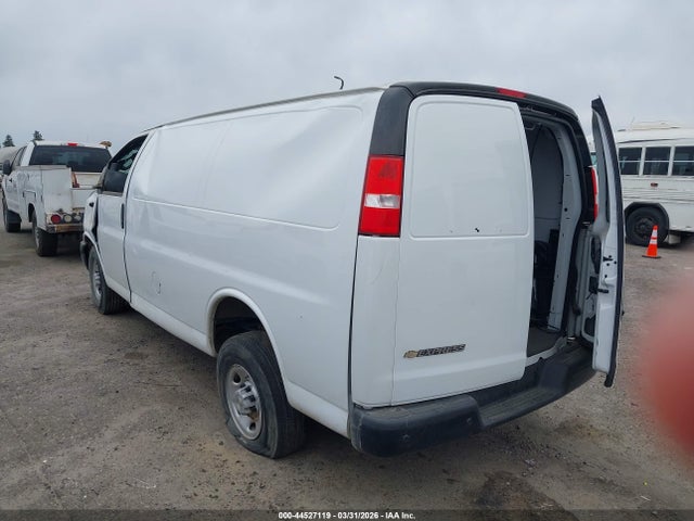 1GCWGAFP4P1232153 Chevrolet Express Cargo Rwd 2500 Regular Wheelbase Wt