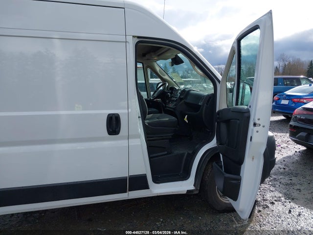 44527128 :رقم المزاد ، 3C6ERVDG2ME508314 vin ، 2021 Ram Promaster 2500 High Roof 159 Wb مزاد بيع