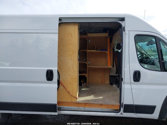 44527128 :رقم المزاد ، 3C6ERVDG2ME508314 vin ، 2021 Ram Promaster 2500 High Roof 159 Wb مزاد بيع