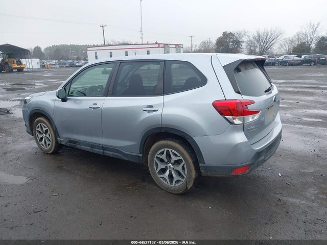2022 SUBARU FORESTER JF2SKAEC0NH459034 Photo 2