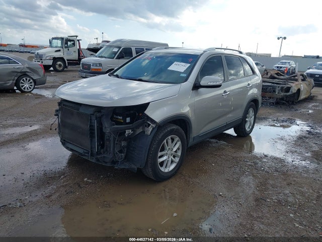 Продаж на аукціоні авто 2015 Kia Sorento Lx, vin: 5XYKT3A69FG660691, номер лоту: 44527142