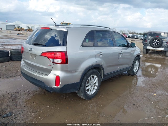 Продаж на аукціоні авто 2015 Kia Sorento Lx, vin: 5XYKT3A69FG660691, номер лоту: 44527142