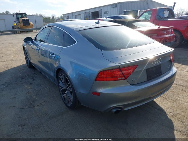 2015 AUDI A7 WAUWGAFCXFN006118 Photo 2