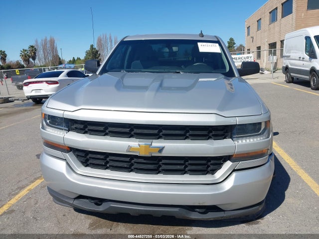 1GCRCPEC2JZ330052 Chevrolet Silverado 1500 Custom