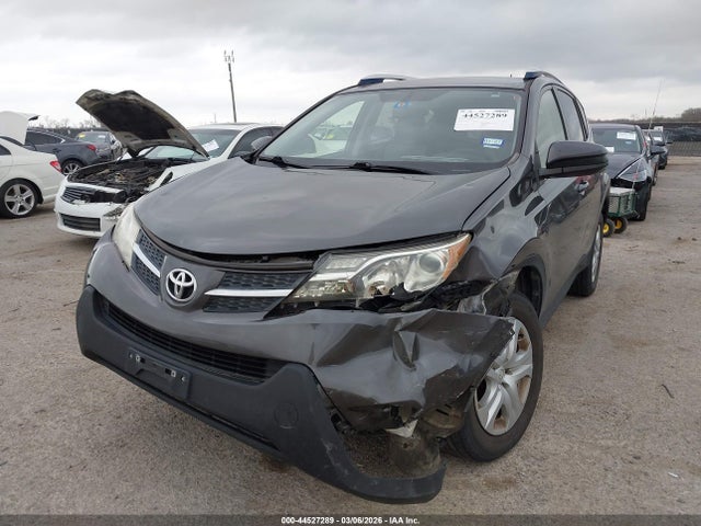 2015 TOYOTA RAV4 JTMZFREV2FJ032157 Photo 1