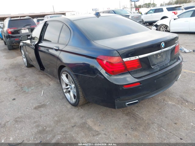 2013 BMW 740LI WBAYE4C59DDW22837 Photo 2