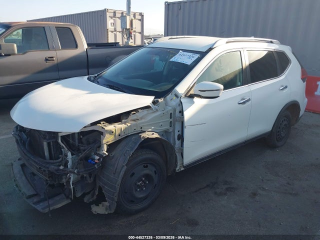 Nissan ROGUE SV 2017 5N1AT2MT4HC740331 Image 2