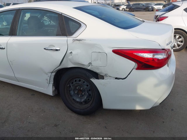 2017 NISSAN ALTIMA 1N4AL3AP7HC116305 Photo 5