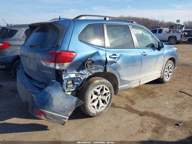 Продажа на аукционе авто 2019 Subaru Forester Premium, vin: JF2SKAEC4KH468055, номер лота: 44527377