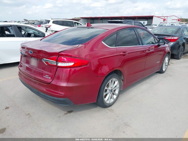 44527378 :رقم المزاد ، 3FA6P0LU7KR242037 vin ، 2019 Ford Fusion Hybrid Se مزاد بيع