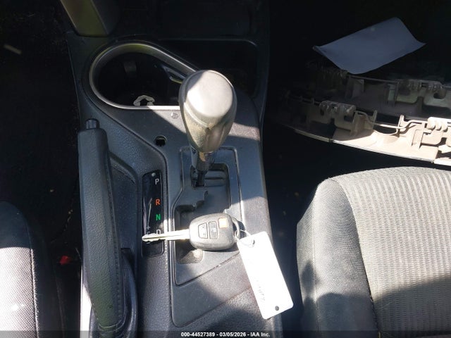 Toyota RAV4 LE 2017 JTMZFREV5HJ716073 Image 11