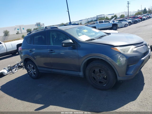 Toyota RAV4 LE 2017 JTMZFREV5HJ716073 Image 14