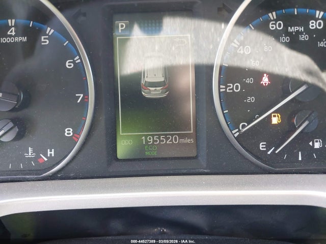 Toyota RAV4 LE 2017 JTMZFREV5HJ716073 Image 16