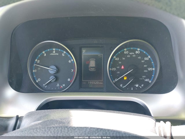 Toyota RAV4 LE 2017 JTMZFREV5HJ716073 Image 7