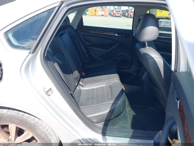 Продажа на аукционе авто 2012 Volkswagen Passat 2.5l Sel, vin: 1VWCP7A37CC037508, номер лота: 44527397