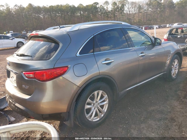2013 INFINITI FX37 JN8CS1MU0DM141213 Photo 3