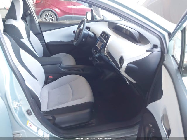 JTDL9RFU0K3004519 Toyota Prius Le