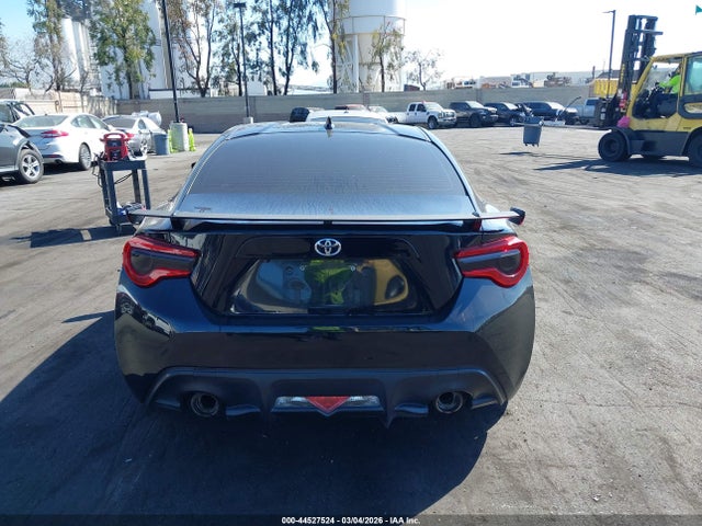 Toyota 86 GT 2018 JF1ZNAE18J8701913 Image 17