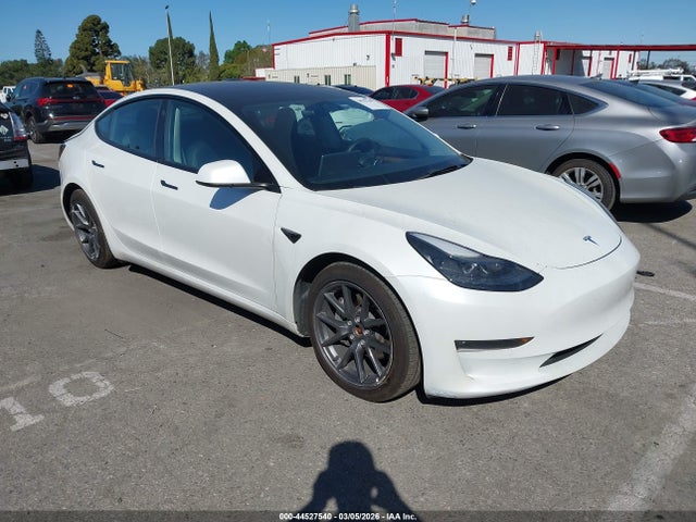 2022 TESLA MODEL 3 5YJ3E1EB2NF212213 Photo 0