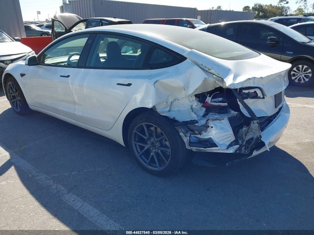2022 TESLA MODEL 3 5YJ3E1EB2NF212213 Photo 2