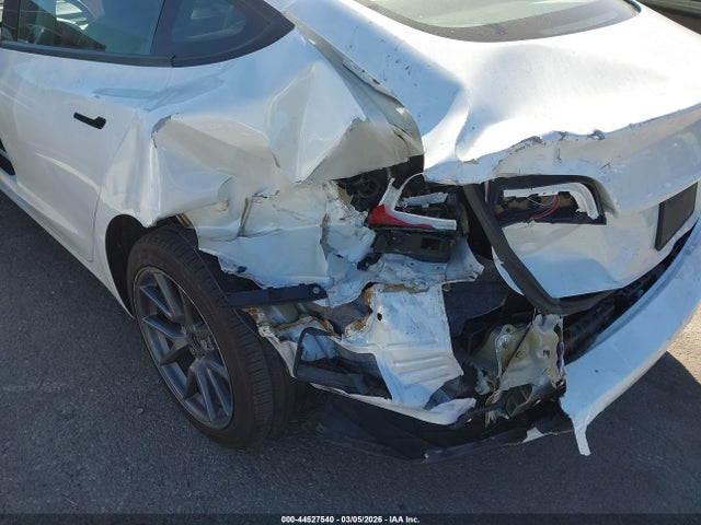 2022 TESLA MODEL 3 5YJ3E1EB2NF212213 Photo 5
