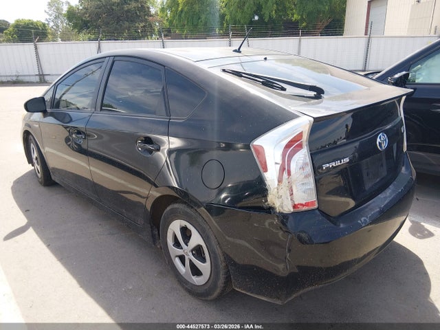 Toyota Prius Two 2014 JTDKN3DU5E0358680 Image 3