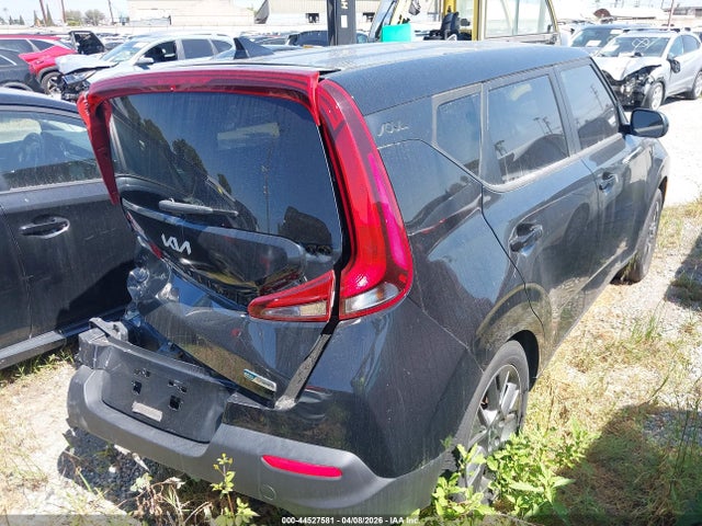 2022 KIA SOUL KNDJ33AU3N7802006 Photo 3