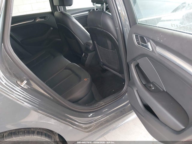 2017 AUDI A3 WAUGUGFF2H1025606 Photo 7