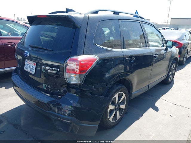 Subaru Forester 2.5i Limited 2017 JF2SJARC5HH522243 Image 4
