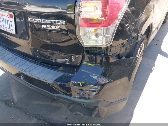 Subaru Forester 2.5i Limited 2017 JF2SJARC5HH522243 Image 6