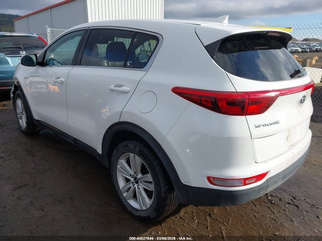 KNDPMCAC3J7444933 KIA Sportage Lx