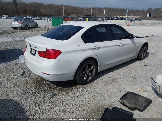 2014 BMW 320I WBA3B1G50ENS80346 Photo 3