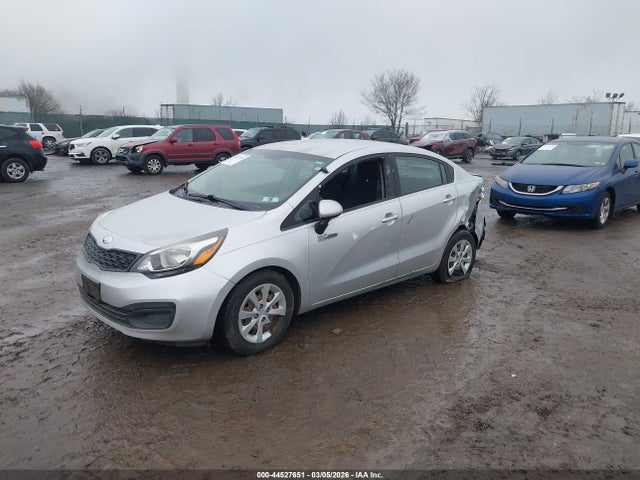 KIA RIO LX 2014 KNADM4A37E6368148 Image 2