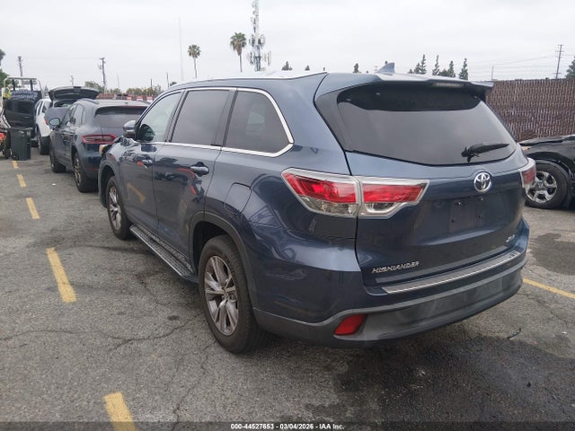 Toyota Highlander Xle V6 2014 5TDKKRFH3ES023152 Image 3