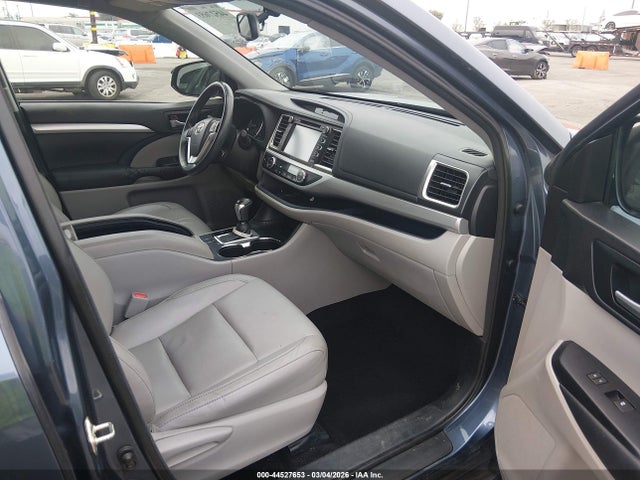 Toyota Highlander Xle V6 2014 5TDKKRFH3ES023152 Image 5