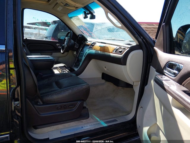 2010 CADILLAC ESCALADE ESV 1GYUKKEF9AR193096 Photo 4