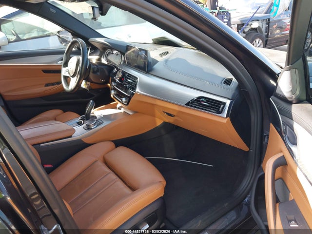 2018 BMW 530E WBAJA9C5XJB250975 Photo 4