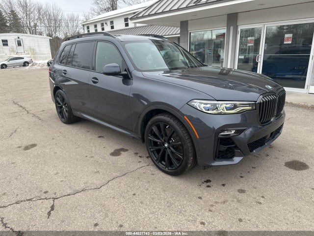 2022 BMW X7 5UXCX6C00N9J47458