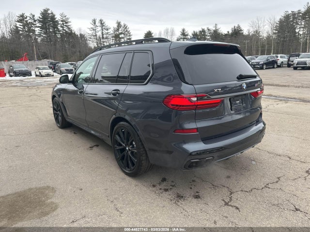 2022 BMW X7 5UXCX6C00N9J47458 Photo 2